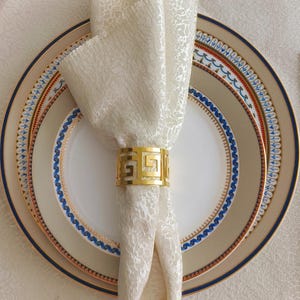 12/24 Stück Kreis Moderne Geometrische Serviettenringe, Stilvolle Serviettenhalter aus Gold / Silber Metall, Geschenk für Hochzeiten, Feiertage und tägliche Tischdekoration