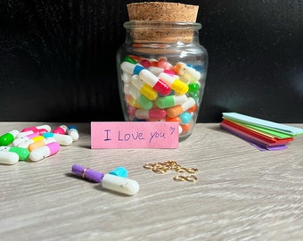 Mensagem em um frasco, cápsulas de comprimidos com papel pequeno para escrever mensagens, pílulas de amor, presente para casal, presente para namorado, dia dos namorados, longa distância