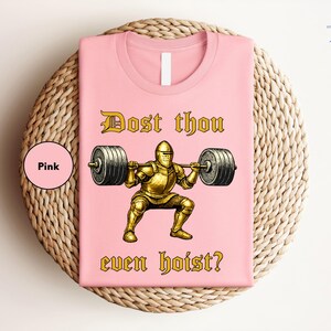 Camiseta de gimnasio medieval, divertida, de caballero de fantasía, sarcástica, de levantamiento de pesas. imagen 3