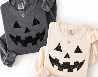 Comfort Colors® Long Sleeve Jack O Lantern Shirt, Retro Pumpkin Face T-Shirt, Spooky Season Halloween Tee, Fall Pumpkin Costume for Group