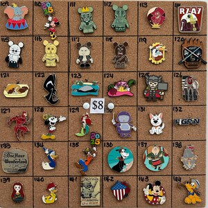 Disney Pins, Chipndale, Donald, Mickey, Thumper, Cars, Lightning McQueen, Mater, Woody, Toy Story, Pilgrim Mickey and Minnie