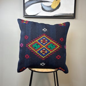 20x20 Vintage Kilim Pillow Cover: Southwestern Aztec Design