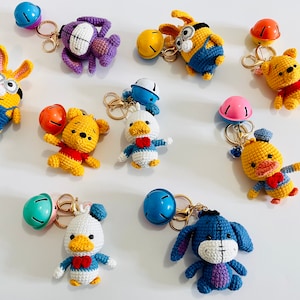 Handmade crochet Pooh keychain, amigurumi bag charm, school bag backpack keychain, birthday gift, jingle bells keychain, cartoon character