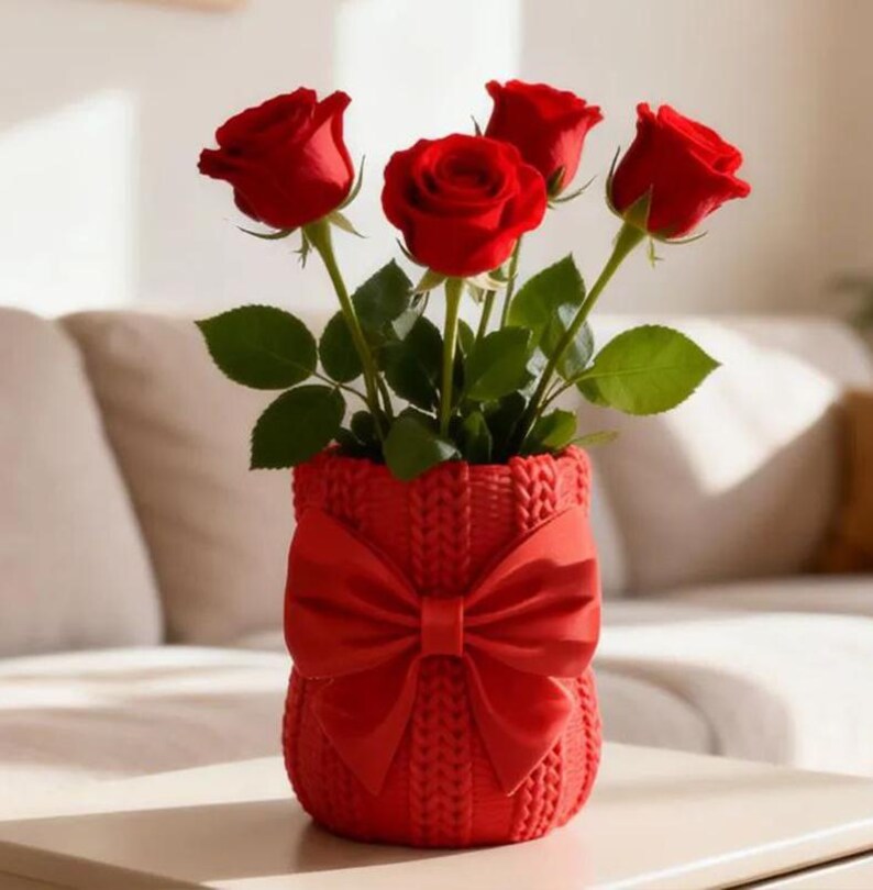 Knitted Vase STL, Sweater Planter, Cozy Home Decor, 3D Printable Vase, Cute Bow Pot, Crochet Pattern Vase, Crochet Pattern Pot, Pen Holder STL, Desk Organizer, Unique Gift Idea, Digital Download, 3D Printer File, unique flower vase