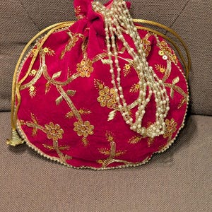 Bolso de mano informal de noche con cordón