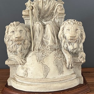 Victorious Lion of Judah Statue - Etsy