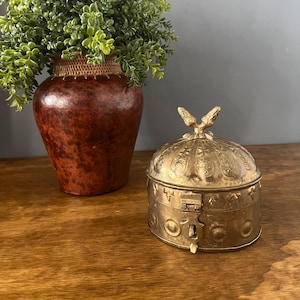 Cute VTG Brass Hinged Trinket Box