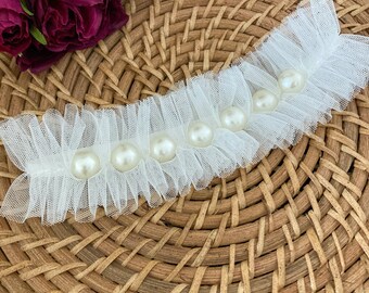 Light Ivory Bridal Wedding Garter. Bridal Leg Garter with large pearls