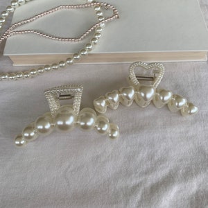 Pearl design hair claw clip | pearl hair claw, trendy accessories, large hair clip, fancy hair clips and claws, elegant, white pearls, gifts