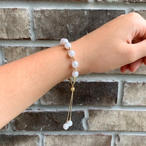 Sparkle And Glam Adjustable Bracelet In Gold