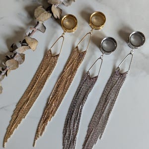 Zilveren of gouden elegante oorbellen met kwastjes, oorbellen met hangertjes, feestelijke oorbellen, bruidsoorbellen