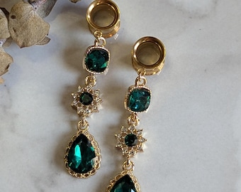 Emerald crystal dangle gauges dangle plugs