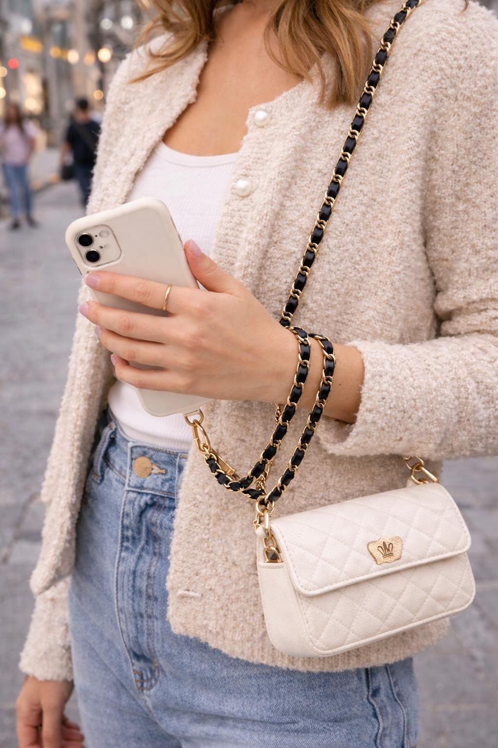 Leather Crossbody Phone Strap, Universal Cell Phone Lanyard, Anti-Theft Metal Chain, Hands-Free Phone Holder, Adjustable Mobile Strap