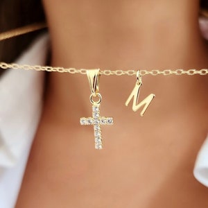 Collar de cruz personalizado para mujer, joyería personalizada con inicial para mujer, collar con colgante de cruz, regalo cristiano católico para bautizo para ella