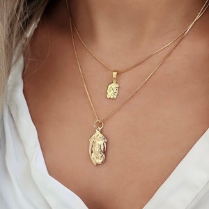 Jesus Necklace w/ Box Chain