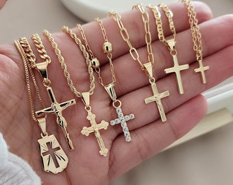 Delicado collar con cruz bañada en oro de 18 quilates: delicada joyería religiosa