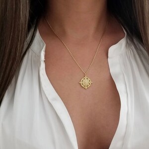 Compass Necklace, Travel jewelry, Dainty Compass Necklace, Graduation Gift, Compass Necklace, Encouragement Gift