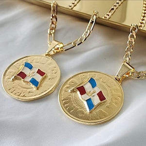Dominicaanse Republiek, vlaghangerketting • Dominicaanse Republiek-vlagbedelketting • 18K gold filled • Cadeau voor hem, haar verjaardag