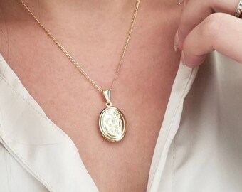 Oval Locket Necklace Vintage Inspired Necklace Locket Jewelry Victorian Locket Dainty Necklace Gold Locket Necklace Gift for Her
