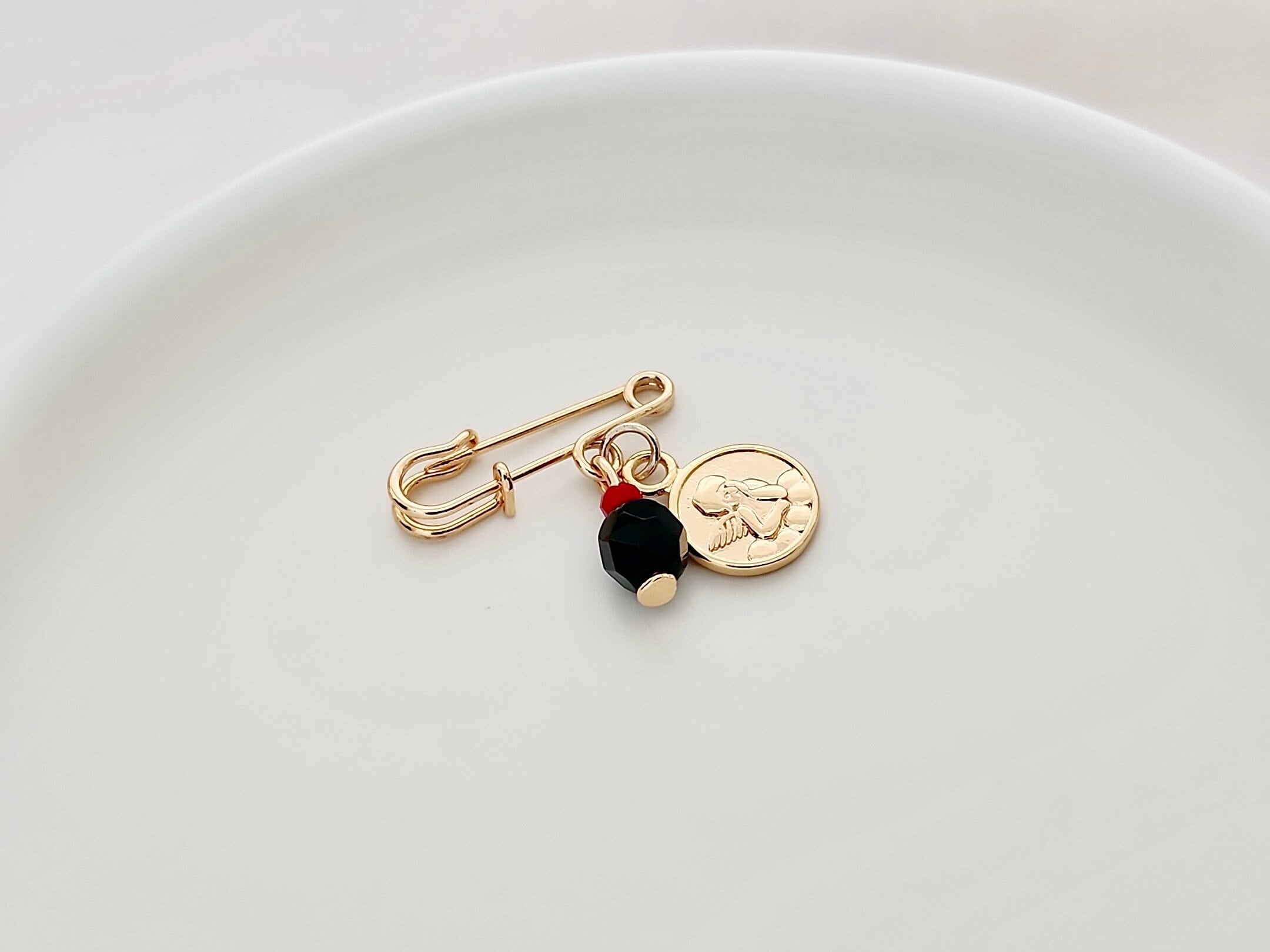 18k Gold Filled Azabache Baby Pin: Protection Charm