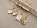 18K Vintage Photo Locket Necklace with Photo, Oval Locket Necklace With Photo, Locket Necklace, Personalized gift for her, Mom gift