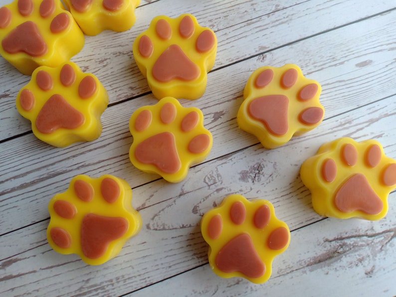 Wax Melts Cute Heavily Scented Paw Print Soy Wax Tart Dog Lover Heart