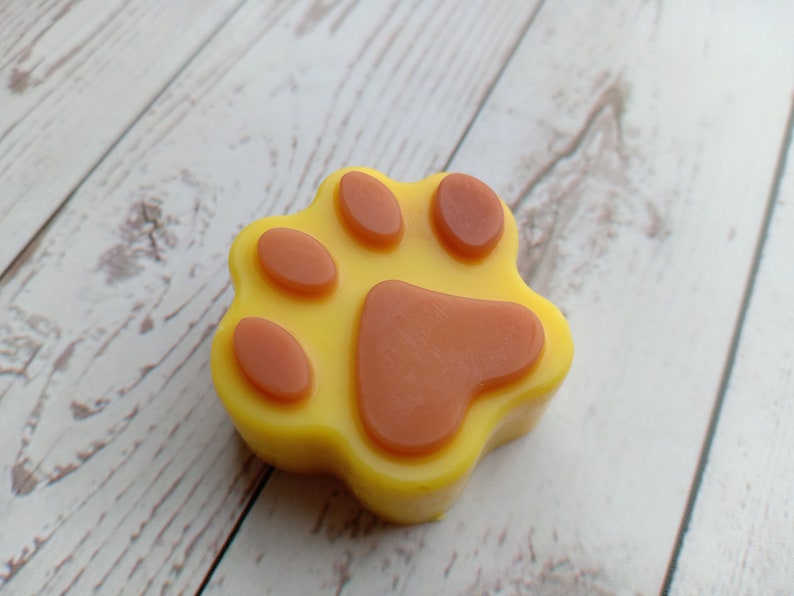 Wax Melts Cute Heavily Scented Paw Print Soy Wax Tart Dog Lover Heart