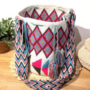 Handmade Wayuu Bag – Crochet Mochila from Colombia | Woven by Indigenous Wayuu Women | Boho Tribal Purse | Ethical Artisan Handbag.