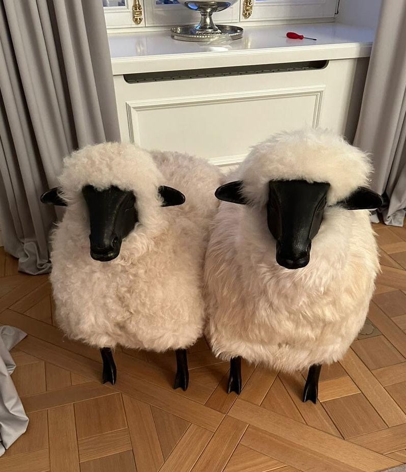【sheep♪】 Mongolian Sheepskin Sheep Sculpture: Lalanne Style, Beechwood Legs