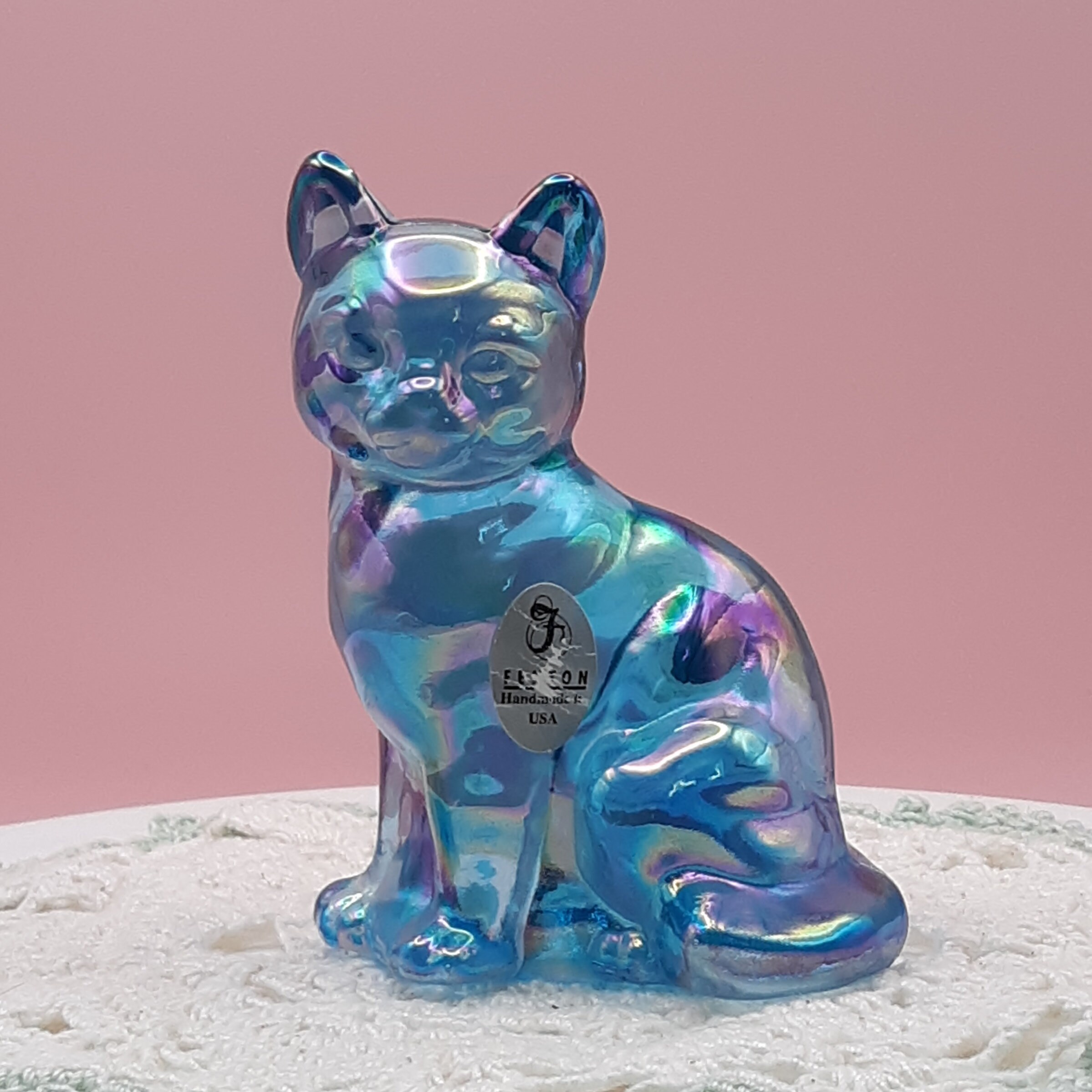 Vintage Fenton Art Glass Cat #5165 L9 in Color Iridescent