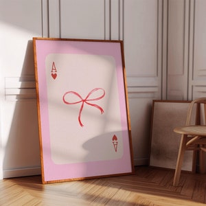 Trendige ästhetische Wandkunst | Lustiges rosa und rotes druckbares Dekor für Frauen | Stilvoller digitaler Download Druck | Herzass Druck | Rosa Schleifen Print