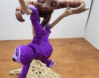 Perezoso y árbol impresos en 3D de forma flexible