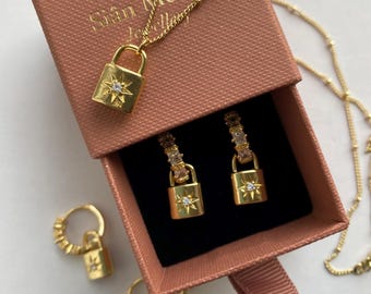 Hangslot-huggieringen, sprankelende oorbellen, zirkonia, hangslotketting, gouden oorbellen, gouden sieraden, cadeau voor haar