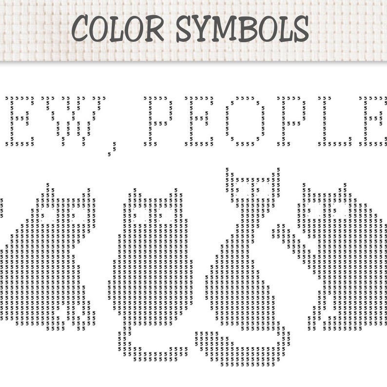 Pu&ograve; includere: Uno schema a punto croce su tessuto bianco con il testo "EW, PEOPLE" in lettere nere composte dal numero 5. Sotto il testo ci sono quattro sagome di gatti stilizzate, ognuna riempita con il numero 5 ripetuto in inchiostro nero.
