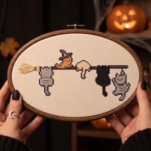 Korsstygnsmönster för katter, roliga katter, kusliga Halloween-nålstygnsdiagram, direktnedladdning bild 1