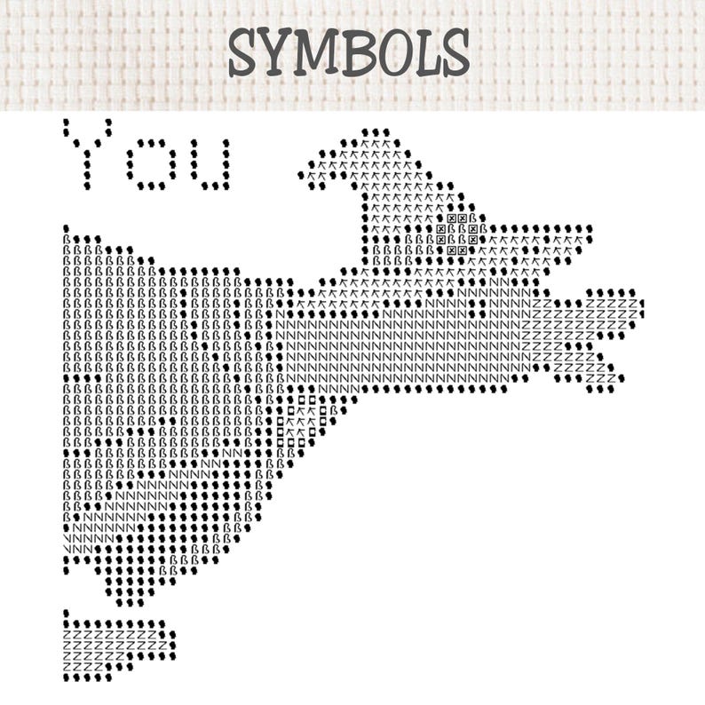 Op de afbeelding: Een kruissteekpatroon op witte Aida-stof met het woord SYMBOLS bovenaan. Daaronder staat het woord You in zwarte stippen. Een grote heksenhoedvorm is gevuld met diverse zwarte symbolen en letters, waaronder N, Z en b&egrave;ta-tekens.