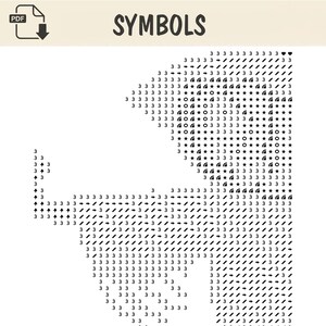 Puede incluir: Un diagrama de patr&oacute;n digital etiquetado como SYMBOLS que presenta una cuadr&iacute;cula de caracteres negros que incluyen el n&uacute;mero 3, flechas, estrellas, c&iacute;rculos y semic&iacute;rculos sobre un fondo blanco. Dise&ntilde;ado para proyectos de punto de cruz.