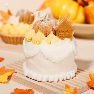 UPFLICK Toasted Pumpkin Scent Candle Fall Gifts Dessert Candles Autumn Home Decor Thanksgiving Gift for Her Pumpkin Candles Hello Fall Gift