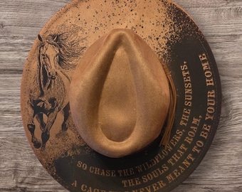 Horse, galloping horse Burned Hat, Floral Burned cowgirl Cowboy Hat: Engraved Suede/Felt Boho Fedora, Felt Wide brim hat