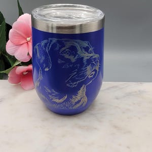 Copo Labrador Retriever de 355ml com Parede Dupla – Cachorro Gravado a Laser | Presente Personalizado para Pet | Caneca Térmica de Aço Inoxidável
