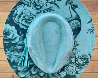 Peacock Burned Hat, Floral Cowboy Hat. Burned Cowboy Hat: Engraved Suede Boho Fedora, Wide brim hat Western Hat Festivals