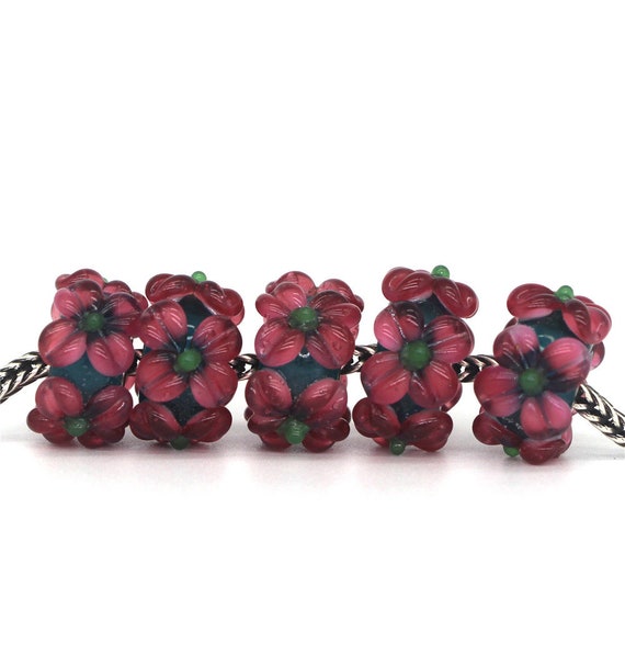 Ciondolo 3D con fiori colorati in vetro di Murano, stile europeo, per braccialetti, collane, regali per lei, ciondolo distanziatore, ciondolo per diario - Italia