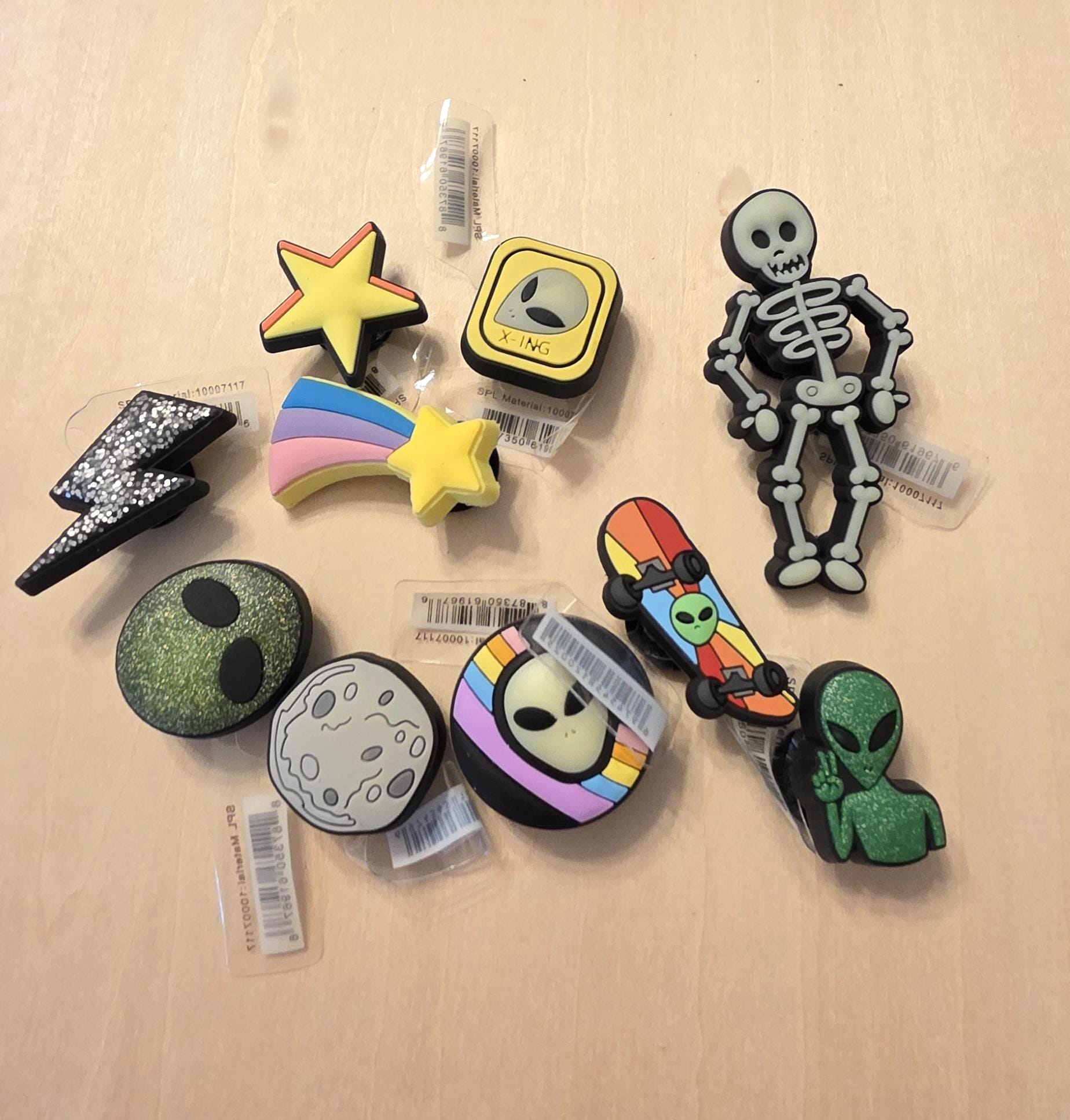 Space and alien crocs jibbitz - Etsy 日本