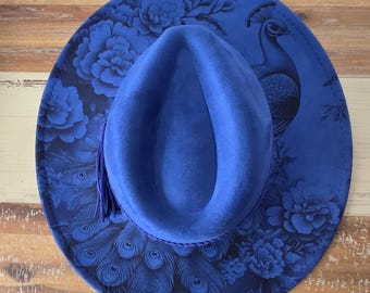 Peacock Burned Hat, Floral Cowboy Hat. Burned Cowboy Hat: Engraved Suede Boho Fedora, Wide brim hat Western Hat Festivals