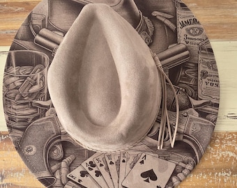Der Gambler Burned Hat, ein Cowboyhut mit Blumenmuster. Burned Cowboy Hat: Gravierter Boho-Fedora aus Wildleder/Filz, Hut mit breiter Krempe, Westernhut-Festivals