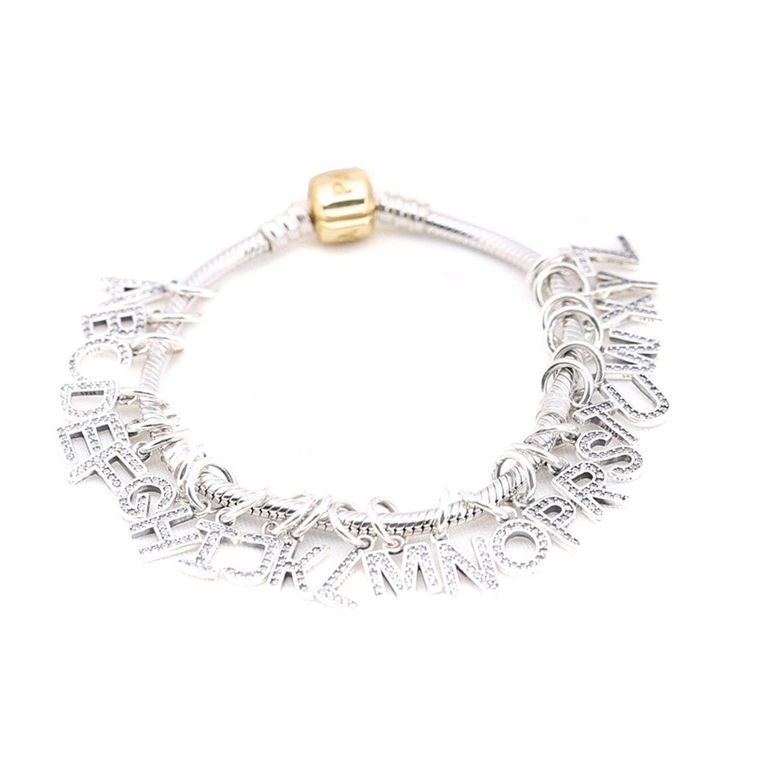 Charm Alfabeto Vintage Lettera O In Argento Con Zirconi - PANDORA - Luxury Zone