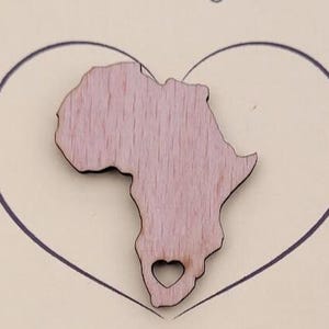 Mapa da África feito à mão em madeira, símbolo de abraço de bolso, presente de amor, pequeno abraço de bolso, pegue-me, símbolo de abraço de bolso