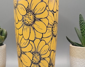 Taza de viaje con aislamiento de doble pared de 20 oz con grabado láser de margaritas, flor, regalo floral, vaso sin costuras, regalo para hija