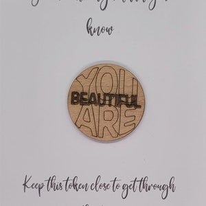 Houten zakknuffelfiche Je bent sterker dan je weet - Mooi - Inspiratie, aan je denken, Pick Me Up Gift, Motivatie, Vriendschap