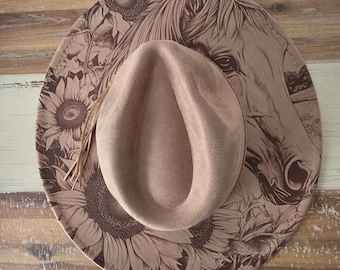 Horse and Sunflowers Burned Hat, Floral Burned cowgirl Cowboy Hat: Engraved Suede/Felt Boho Fedora, Felt Wide brim hat Western Hat Festivals